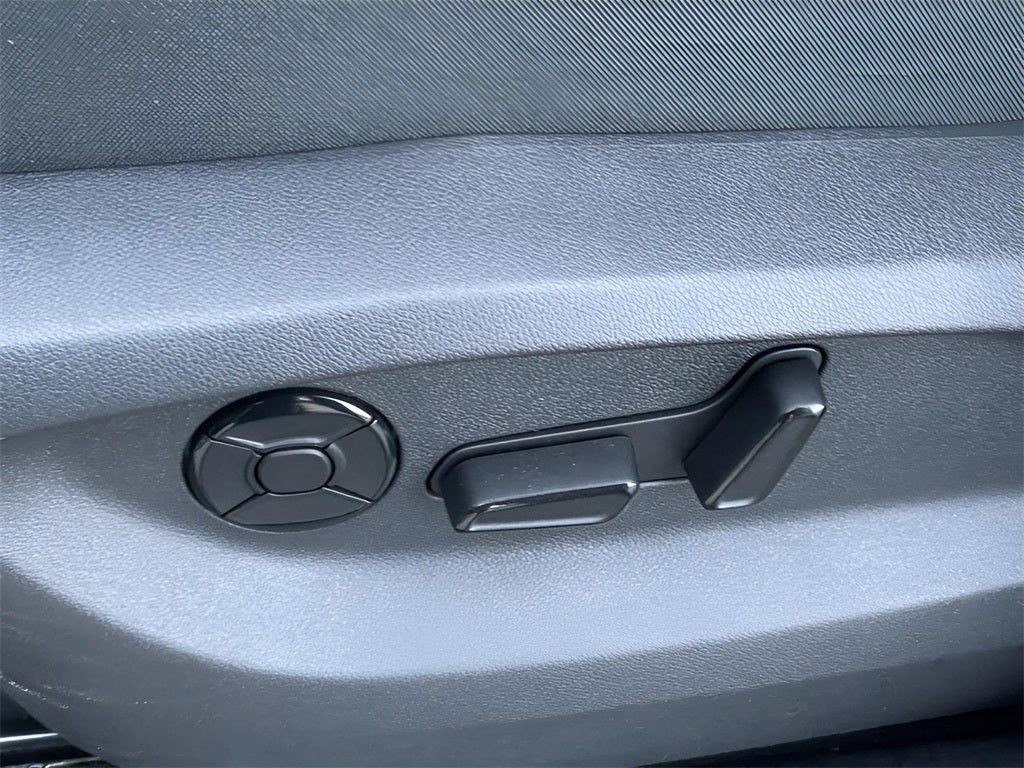 2025 Volkswagen Tiguan 2.0T SE R-Line Black Certified