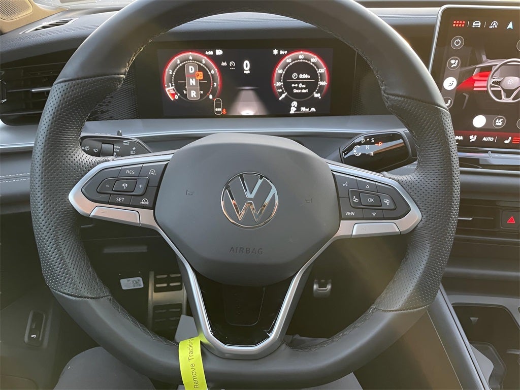 2025 Volkswagen Tiguan 2.0T SE R-Line Black Certified