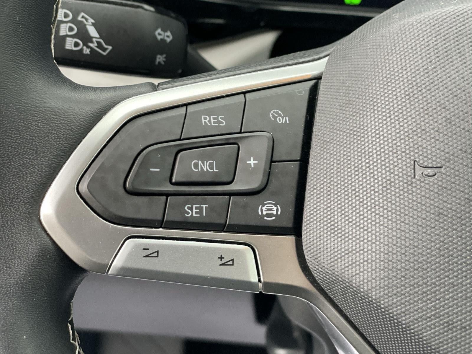 2023 Volkswagen Taos S