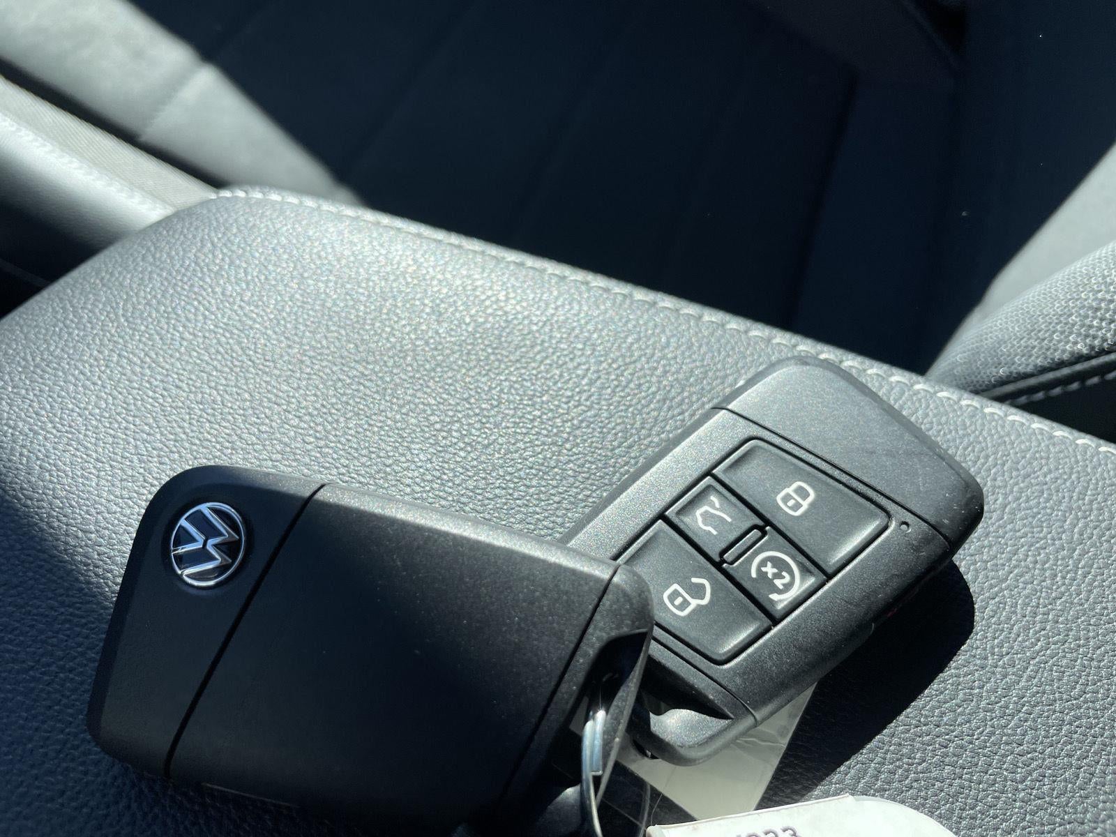 2023 Volkswagen Taos SE