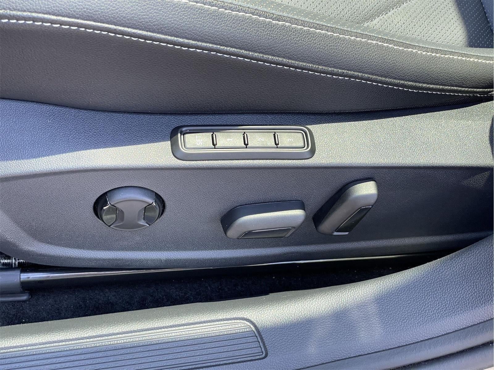 2025 Volkswagen Jetta SEL