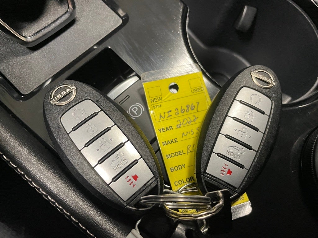 2022 Nissan Rogue SL