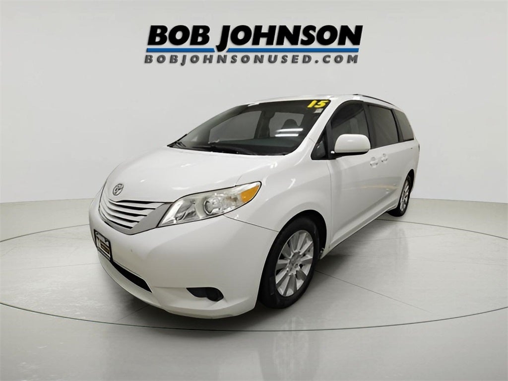 2015 Toyota Sienna LE 7 Passenger