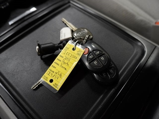 2015 Toyota Sienna LE 7 Passenger