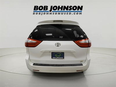 2015 Toyota Sienna LE 7 Passenger