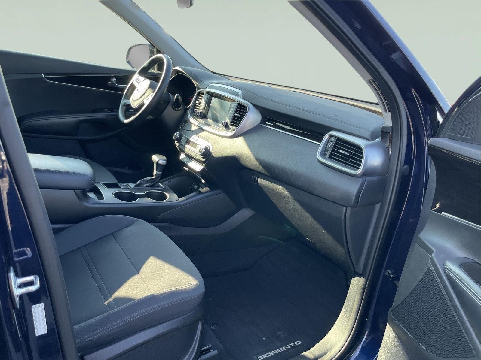 2020 Kia Sorento S V6
