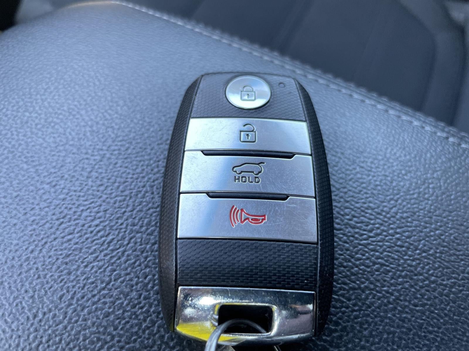 2020 Kia Sorento S V6