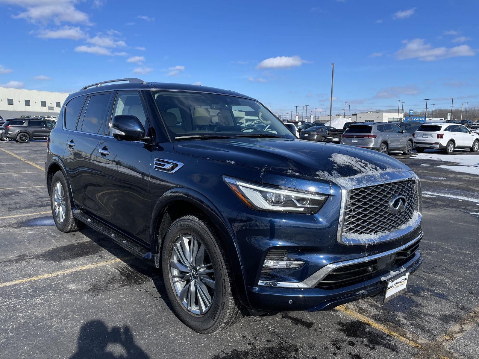 2022 INFINITI QX80 LUXE
