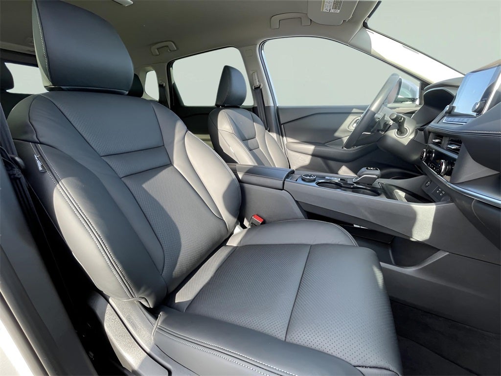 2024 Nissan Rogue SV Certified - Leather Heated seats *$500 CPO Rebate*