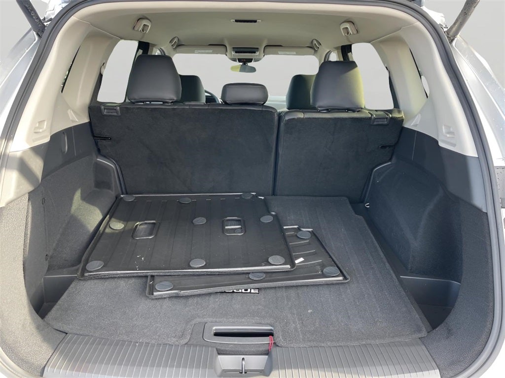 2024 Nissan Rogue SV Certified - Leather Heated seats *$500 CPO Rebate*