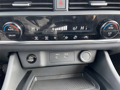 2024 Nissan Rogue SV Certified - Leather Heated seats *$500 CPO Rebate*