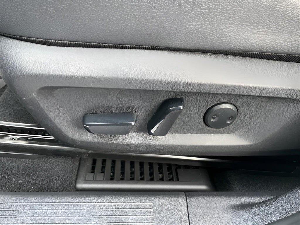 2024 Nissan Rogue SL Certified *$500 CPO Rebate*