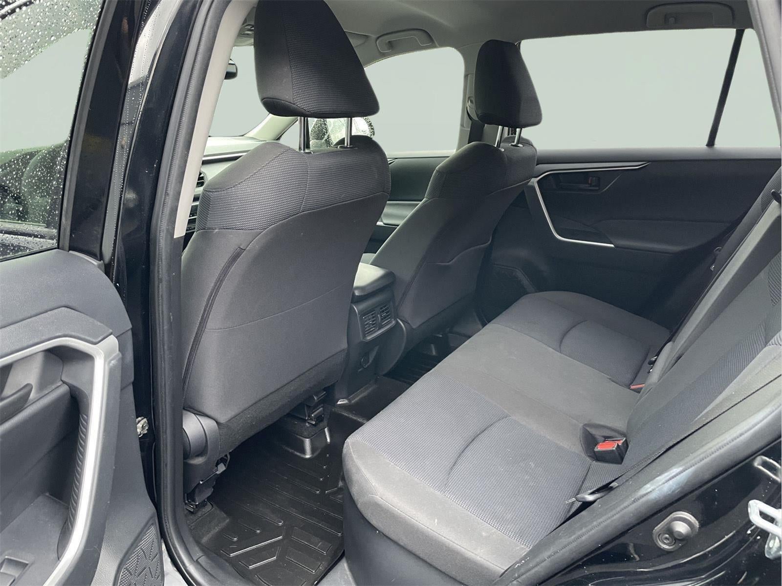 2019 Toyota RAV4 Hybrid LE