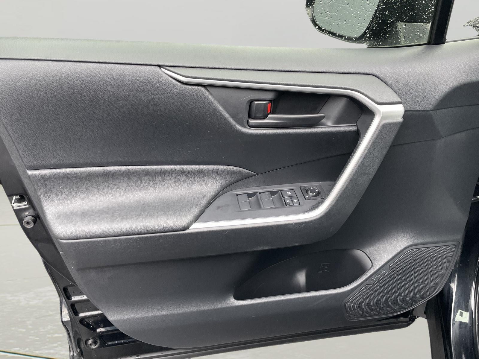 2019 Toyota RAV4 Hybrid LE