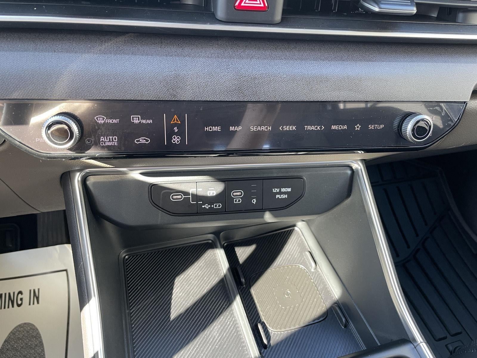 2026 Kia Carnival EX