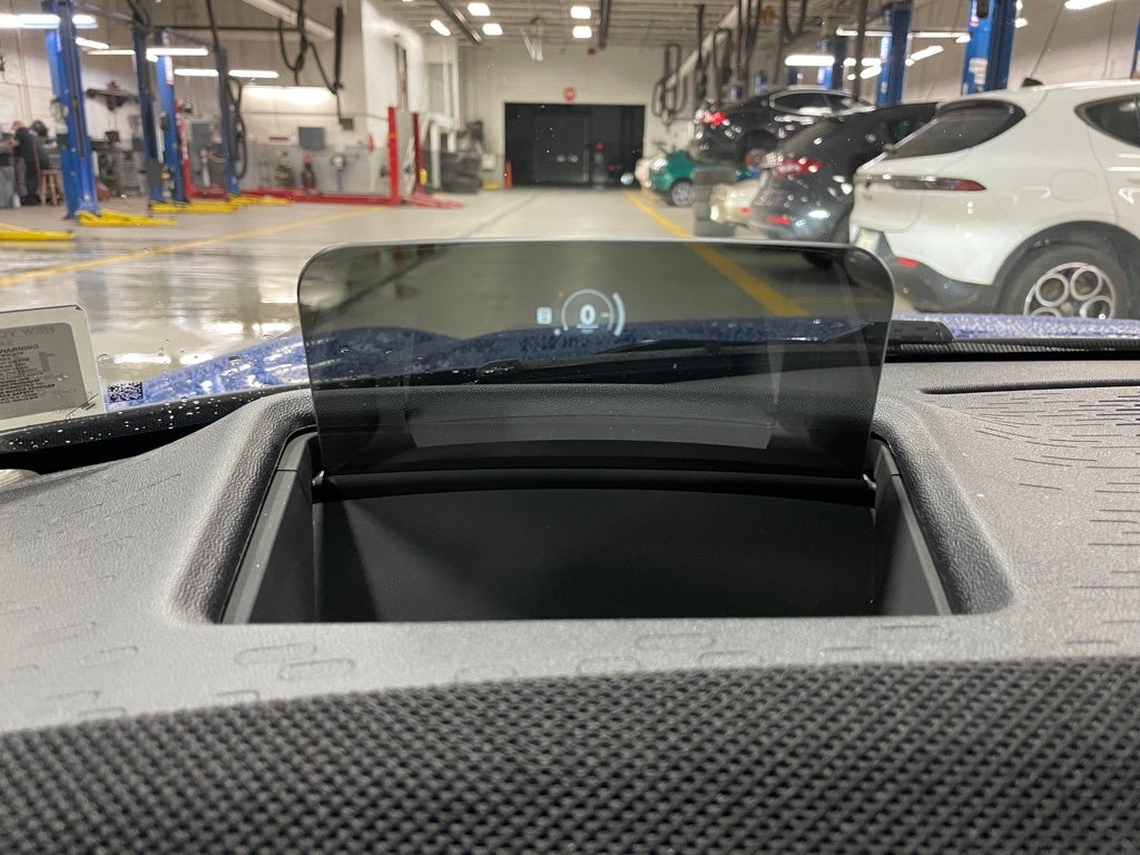 2025 MINI Cooper S Signature Plus - Certified **$2500 Rebate**