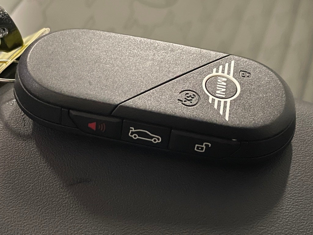 2025 MINI Cooper S Signature Plus - Certified **$2500 Rebate**