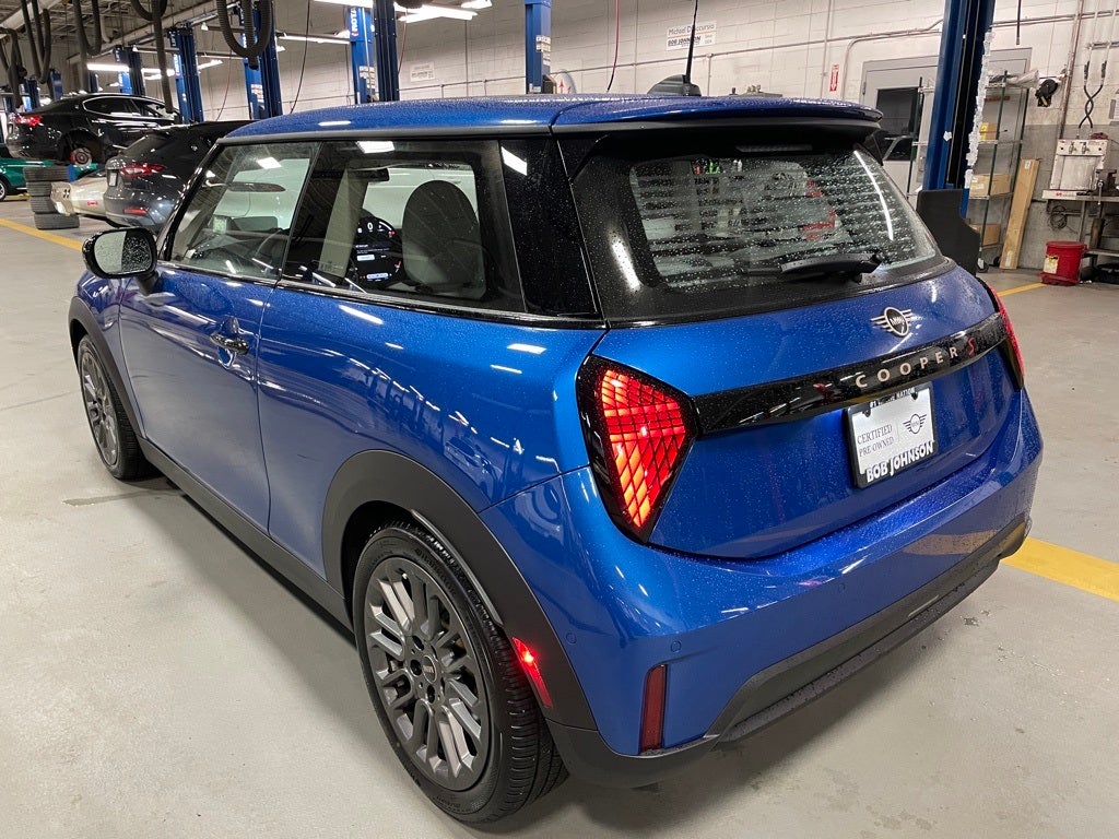 2025 MINI Cooper S Signature Plus - Certified **$2500 Rebate**