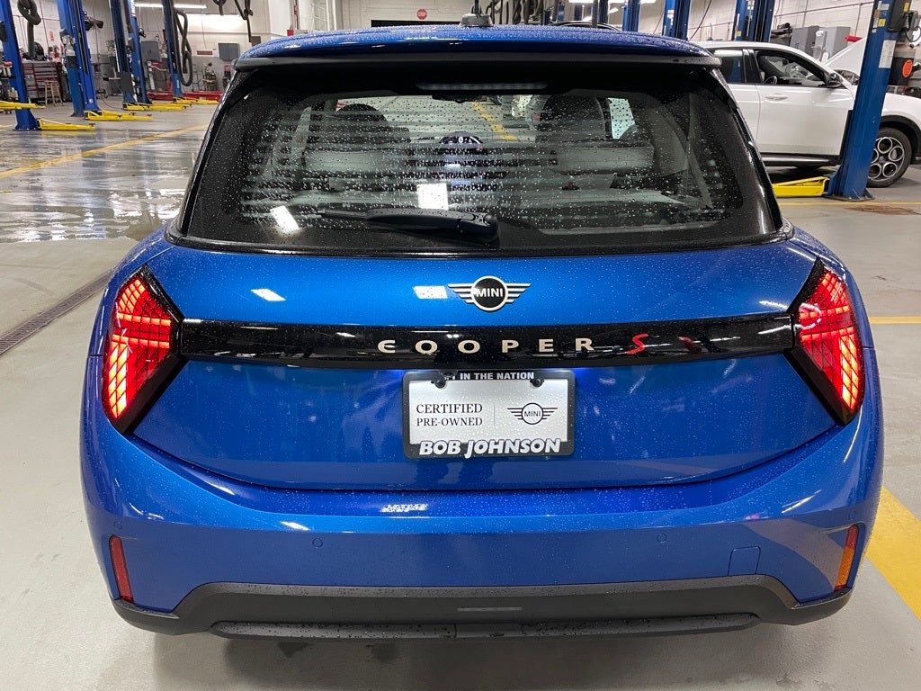 2025 MINI Cooper S Signature Plus - Certified **$2500 Rebate**