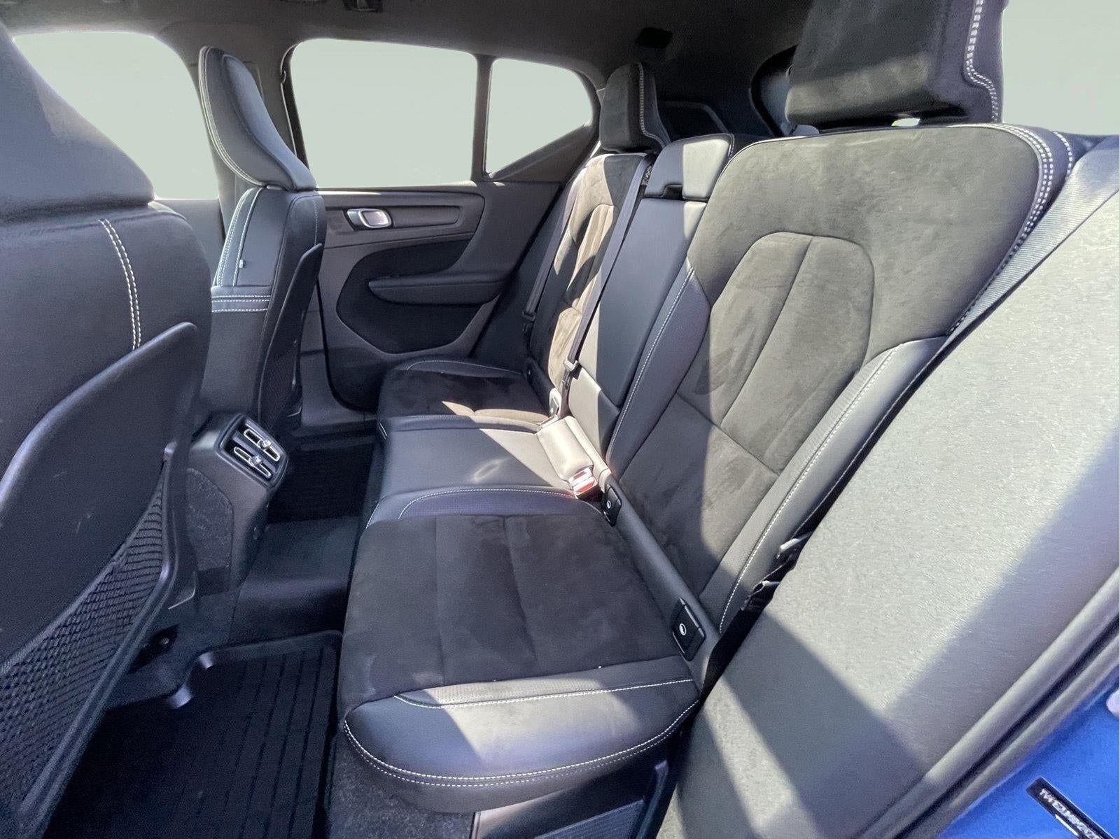 2021 Volvo XC40 R-Design