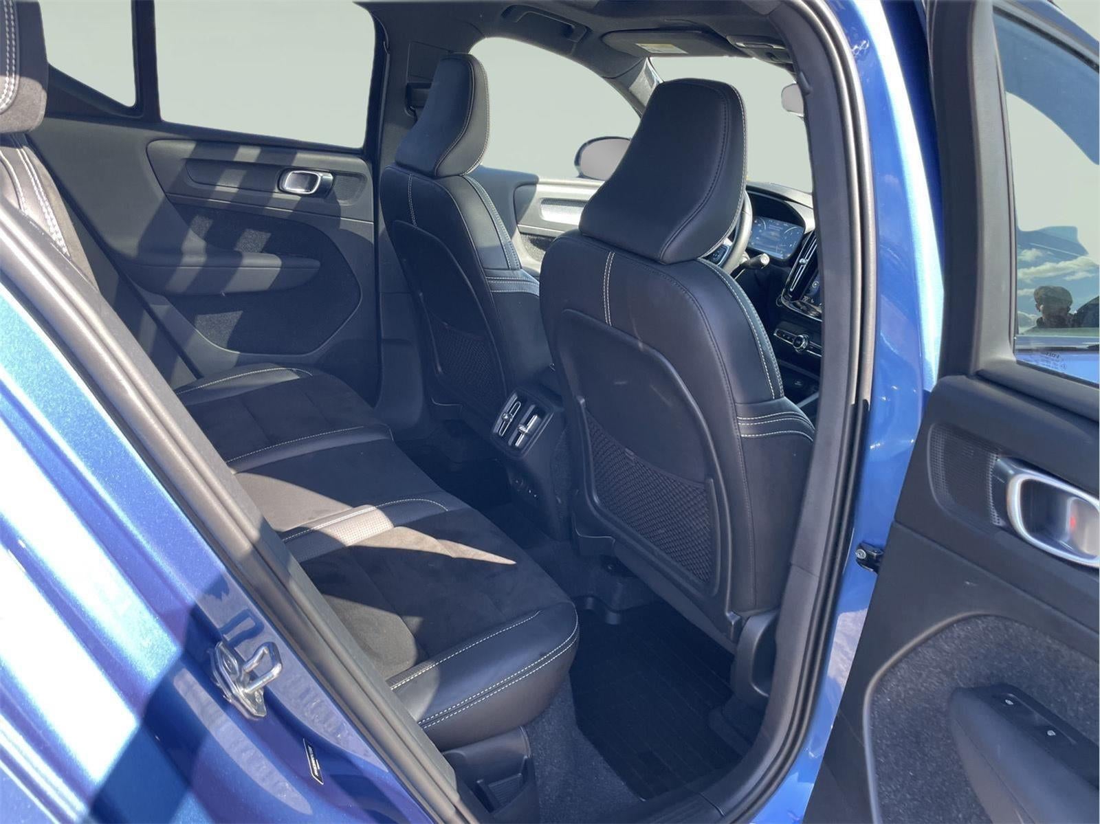 2021 Volvo XC40 R-Design