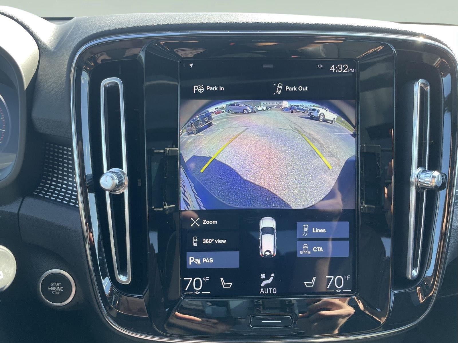 2021 Volvo XC40 R-Design