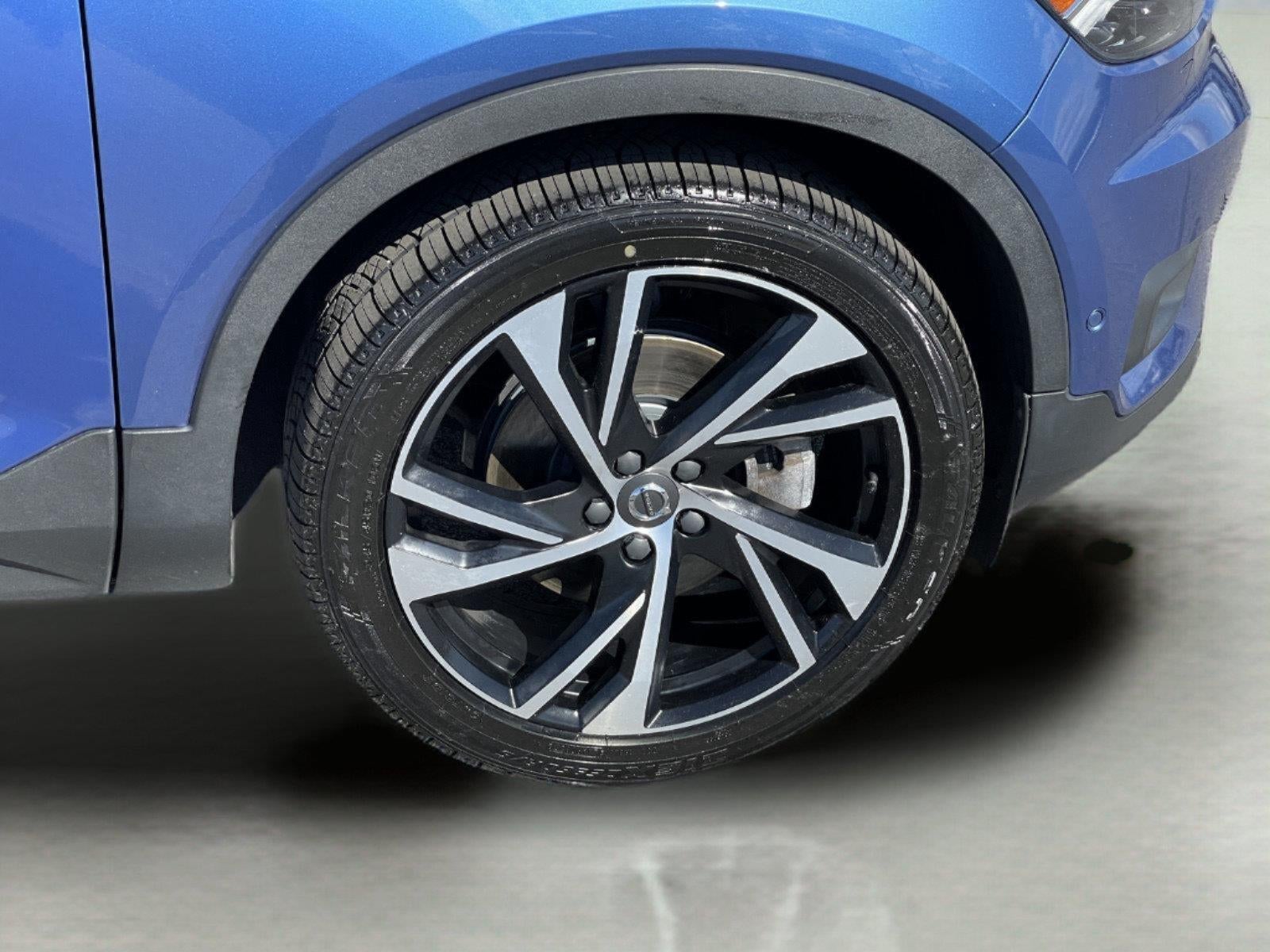 2021 Volvo XC40 R-Design