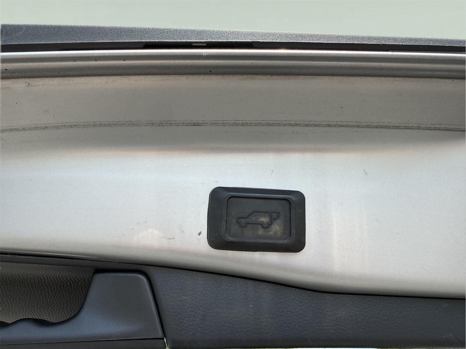 2019 Toyota RAV4 Hybrid Limited