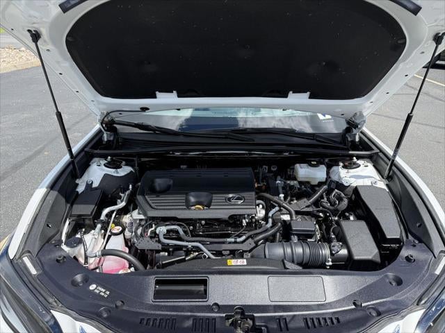 2024 Lexus ES 300h 