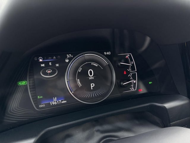 2024 Lexus ES 300h SEDAN