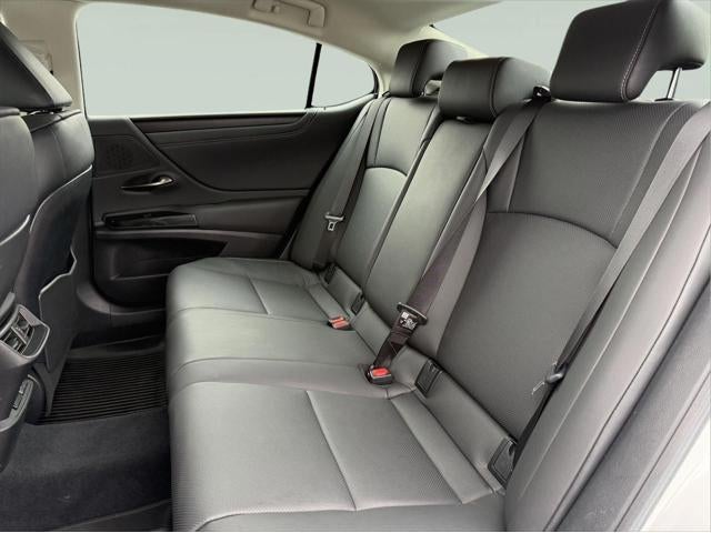 2024 Lexus ES 300h 300h