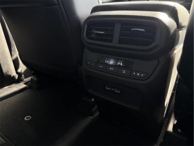 2023 Honda Pilot EX-L w/Rear Captain's Chairs