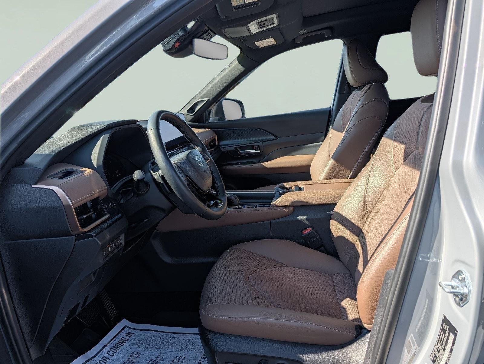2025 Toyota Grand Highlander Hybrid MAX Platinum