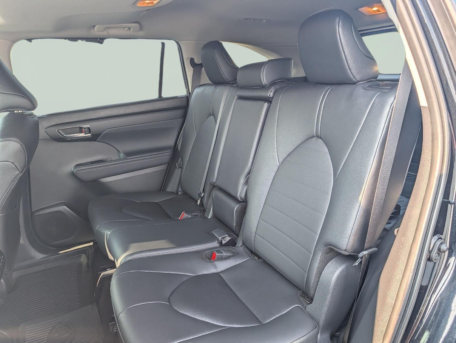 2025 Toyota Highlander XLE