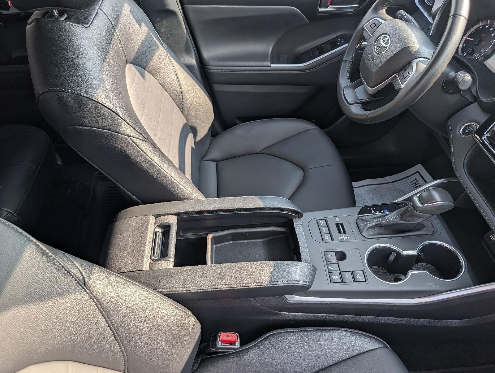 2025 Toyota Highlander XLE