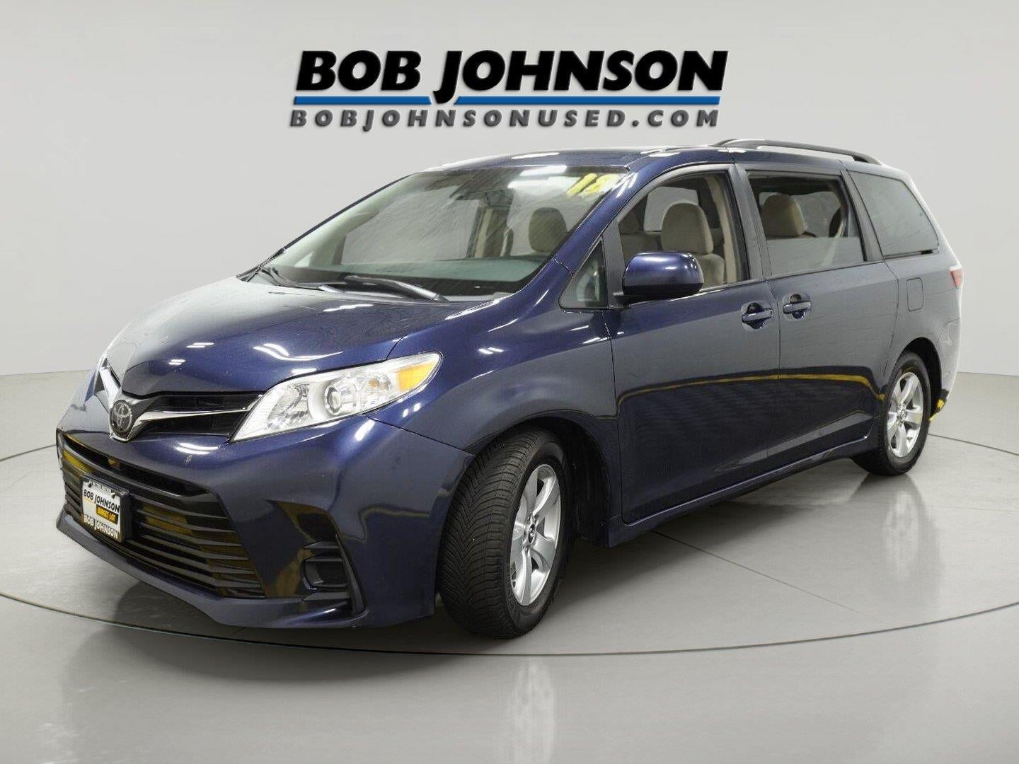 2018 Toyota Sienna LE Auto Access Seat