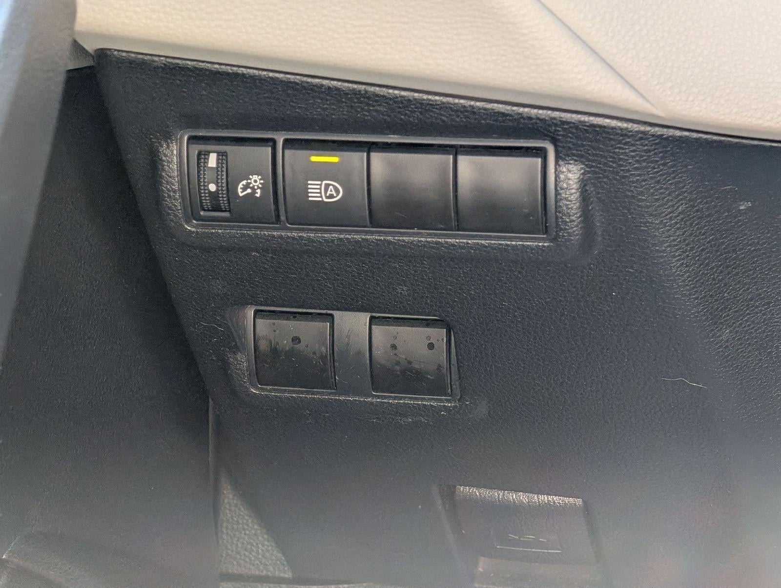 2023 Toyota COROLLA CROSS LE 4WD