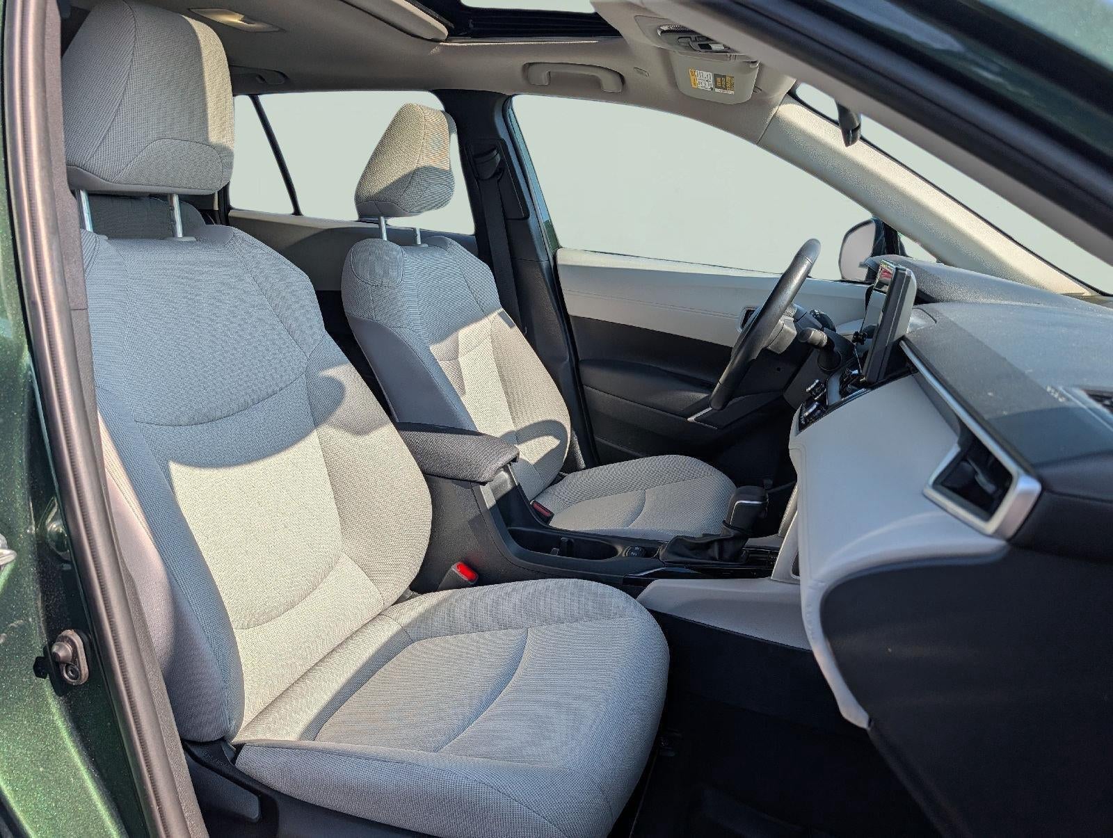 2023 Toyota COROLLA CROSS LE 4WD