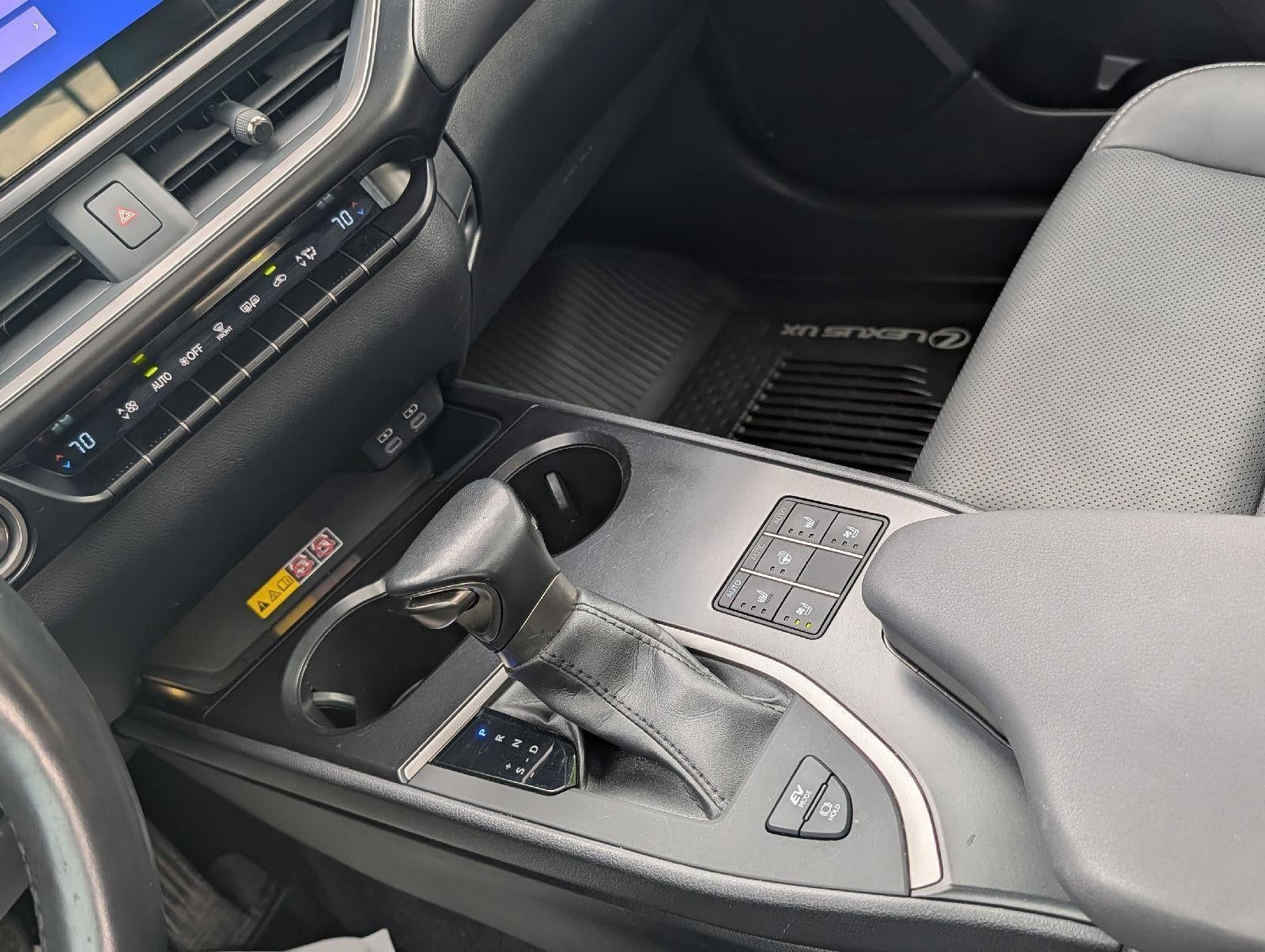 2023 Lexus UX 250h SUV