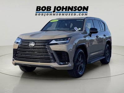 2025 Lexus LX 700h OVERTRAIL