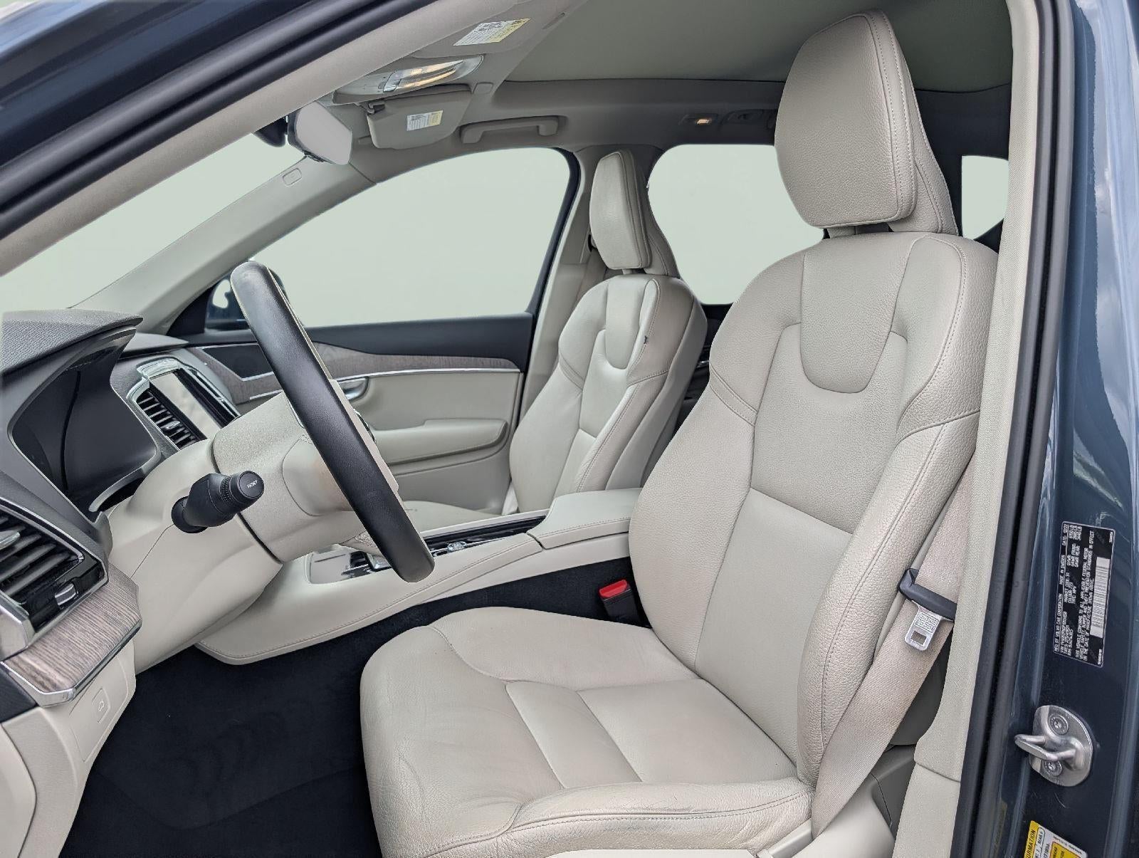 2023 Volvo XC90 Plus