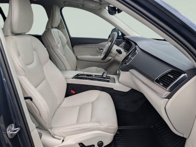 2023 Volvo XC90 Plus