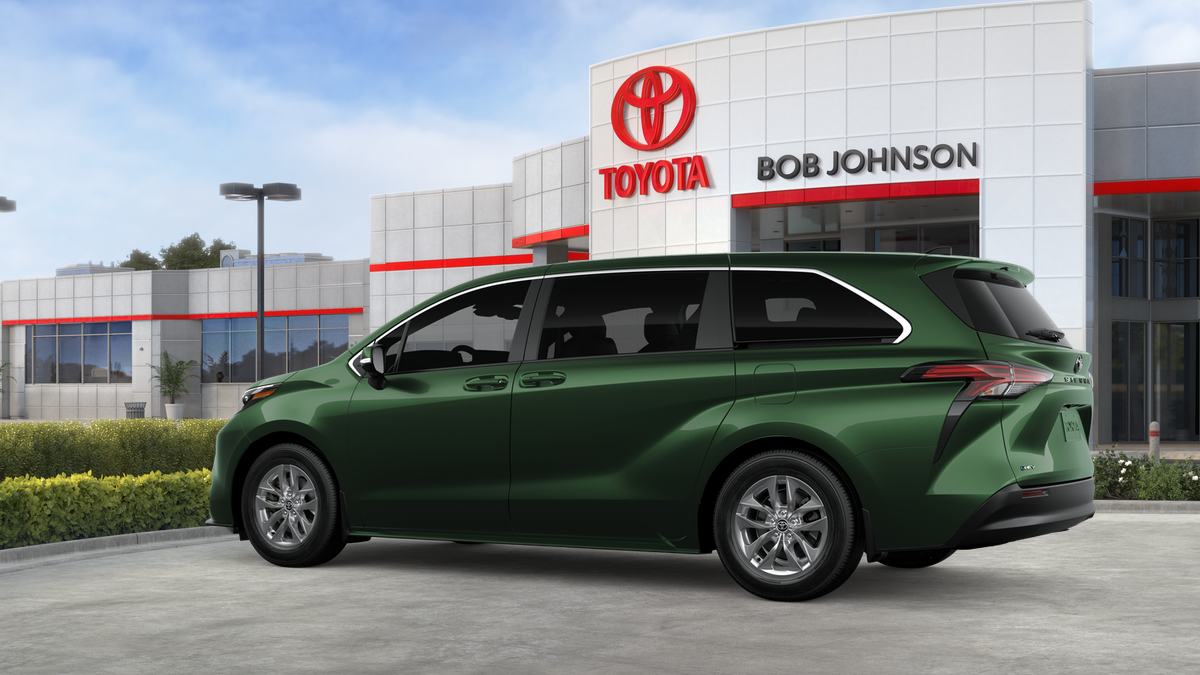 2026 Toyota Sienna LE
