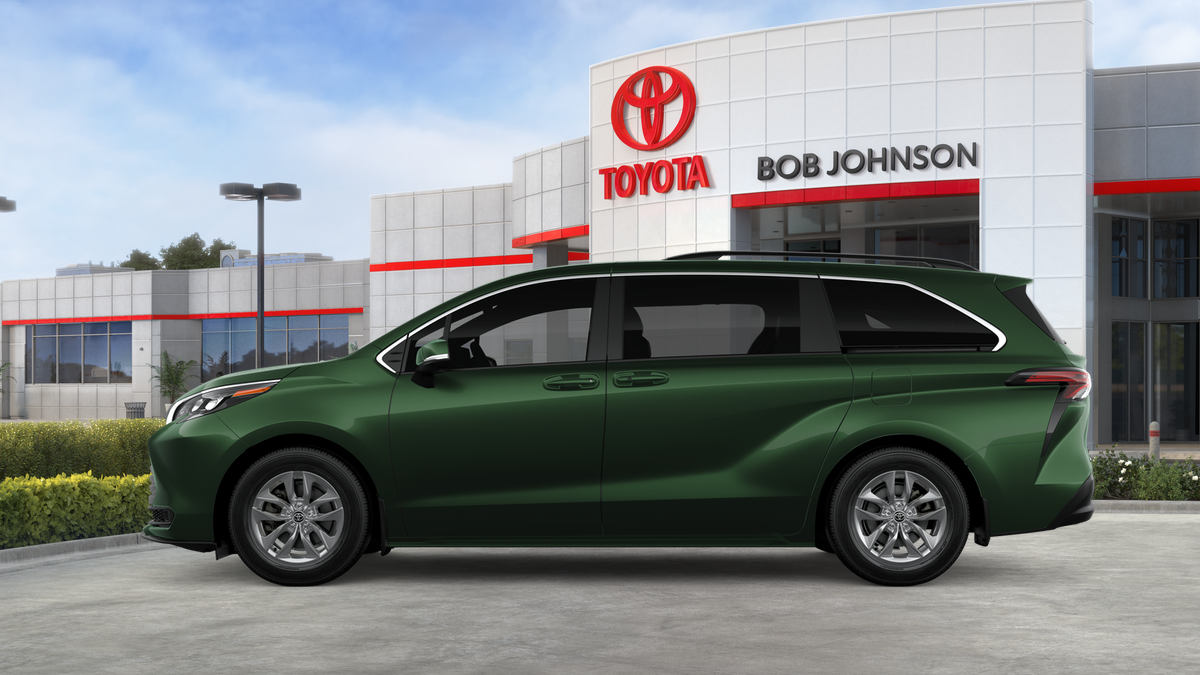 2026 Toyota Sienna LE