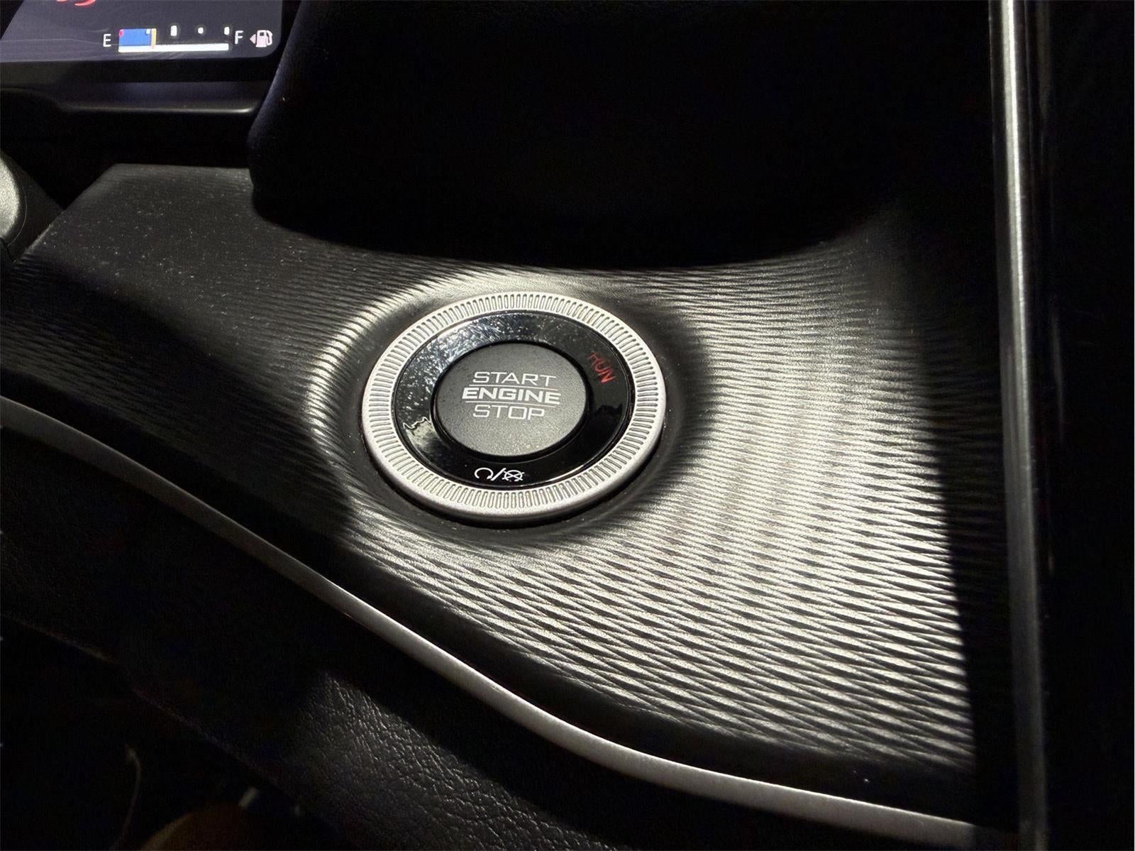 2023 Jeep Grand Cherokee Laredo 4x4