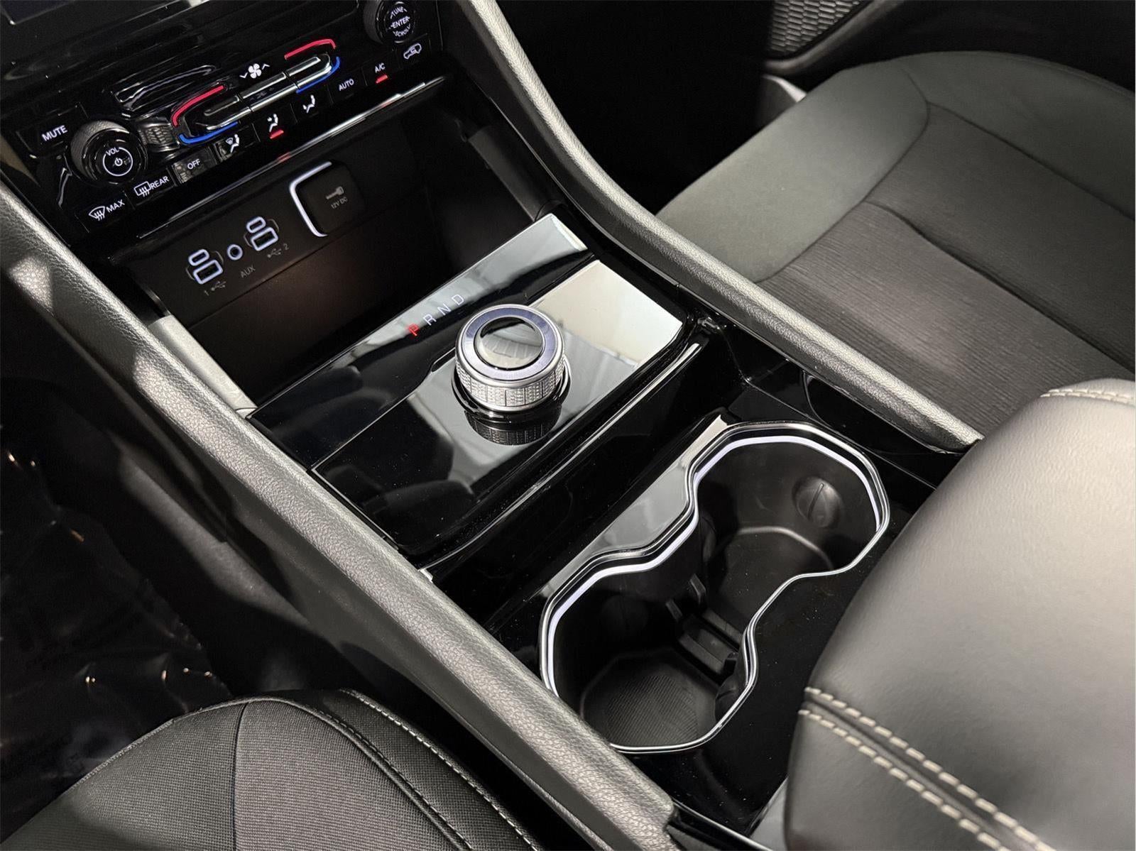 2023 Jeep Grand Cherokee Laredo 4x4