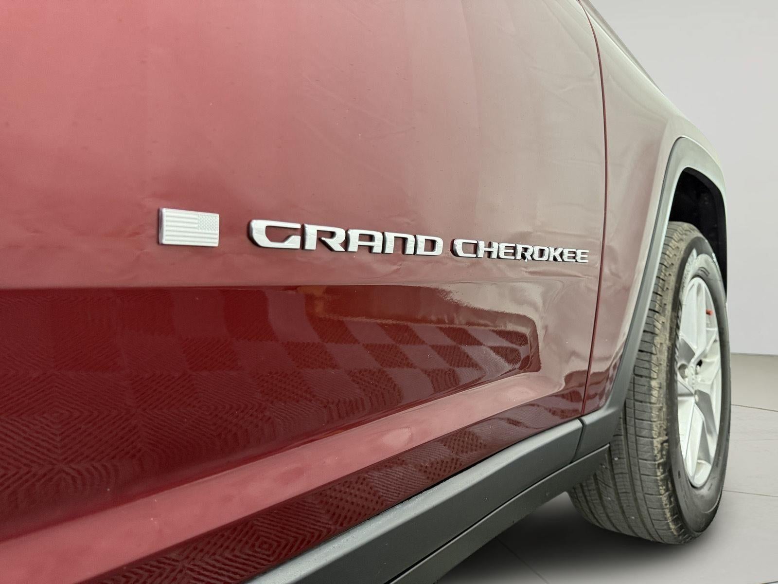 2023 Jeep Grand Cherokee Laredo 4x4