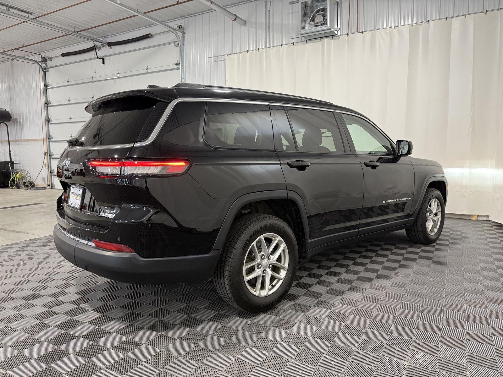 2021 Jeep Grand Cherokee L Laredo 4x4