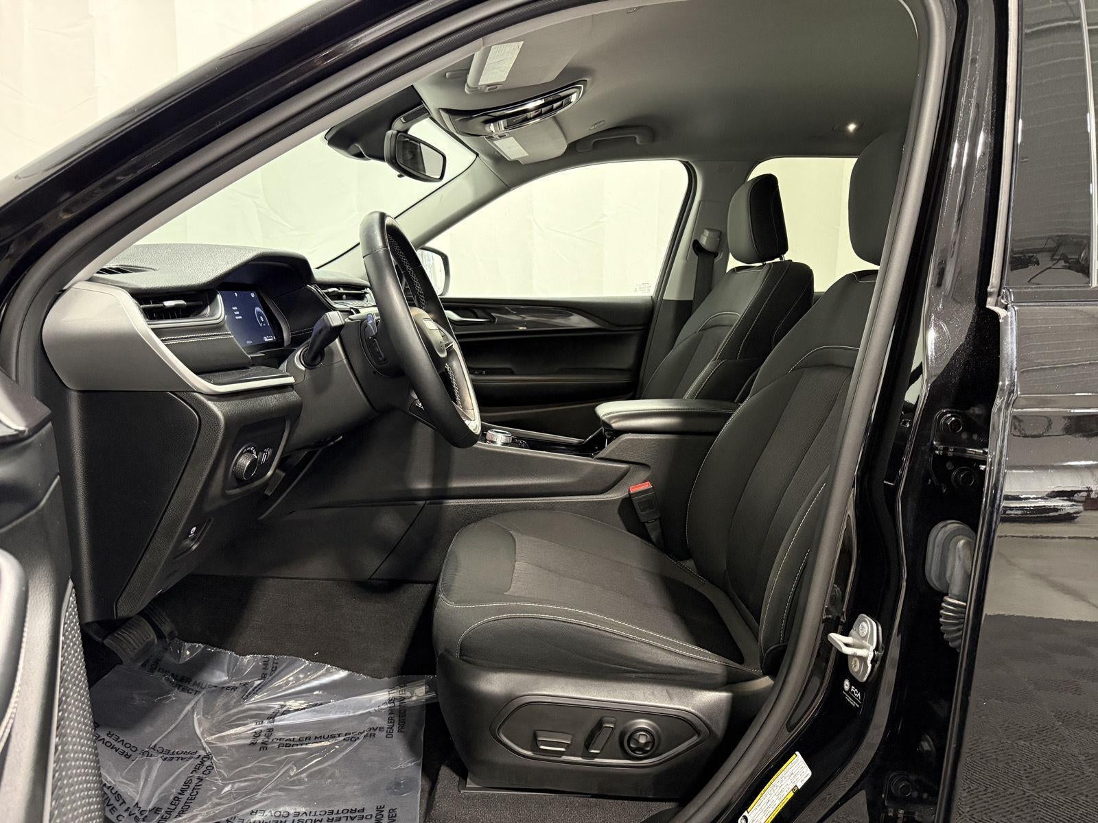 2021 Jeep Grand Cherokee L Laredo 4x4