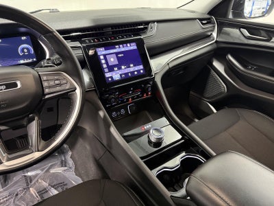 2021 Jeep Grand Cherokee L Laredo 4x4